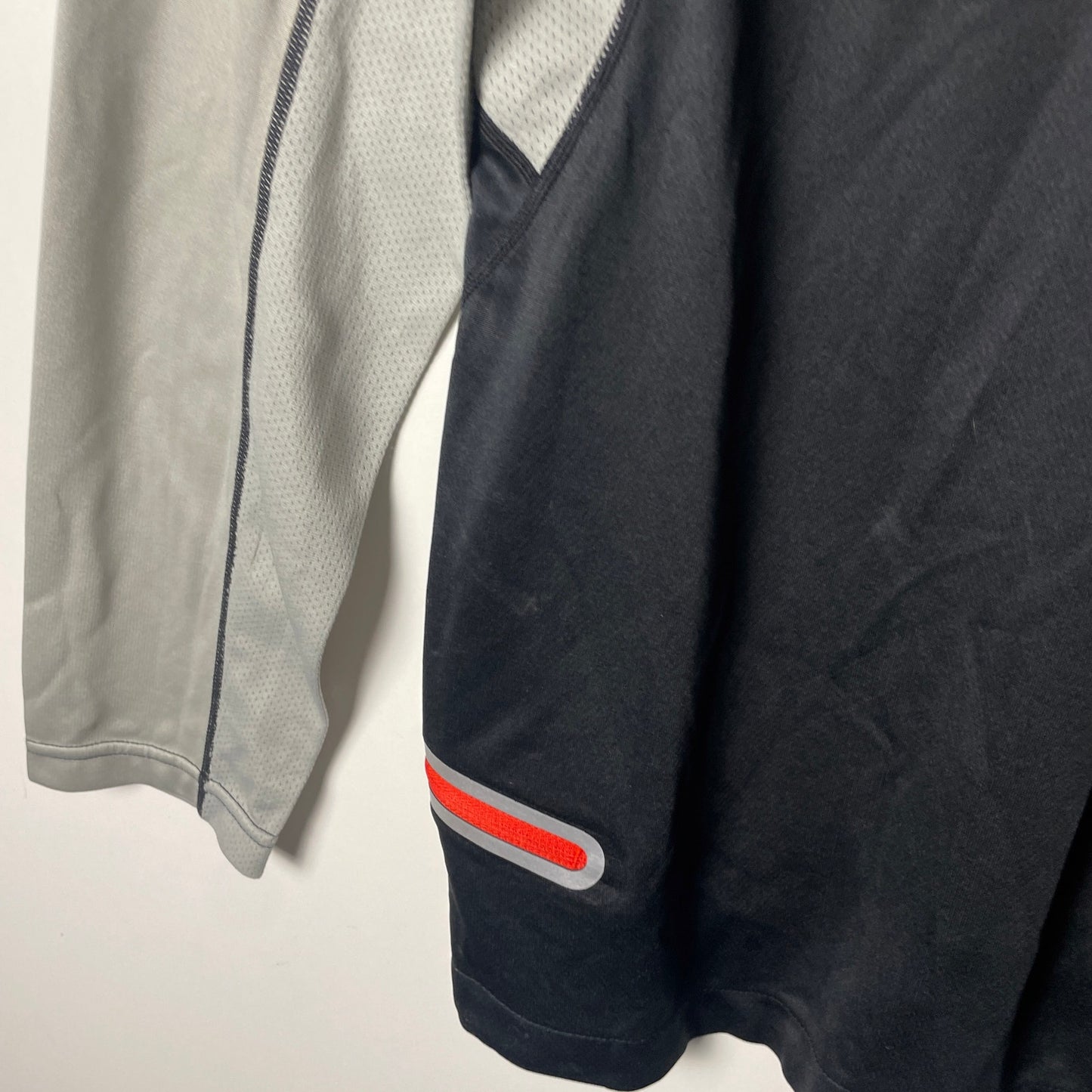 Oakley athletic nylon longsleeve M