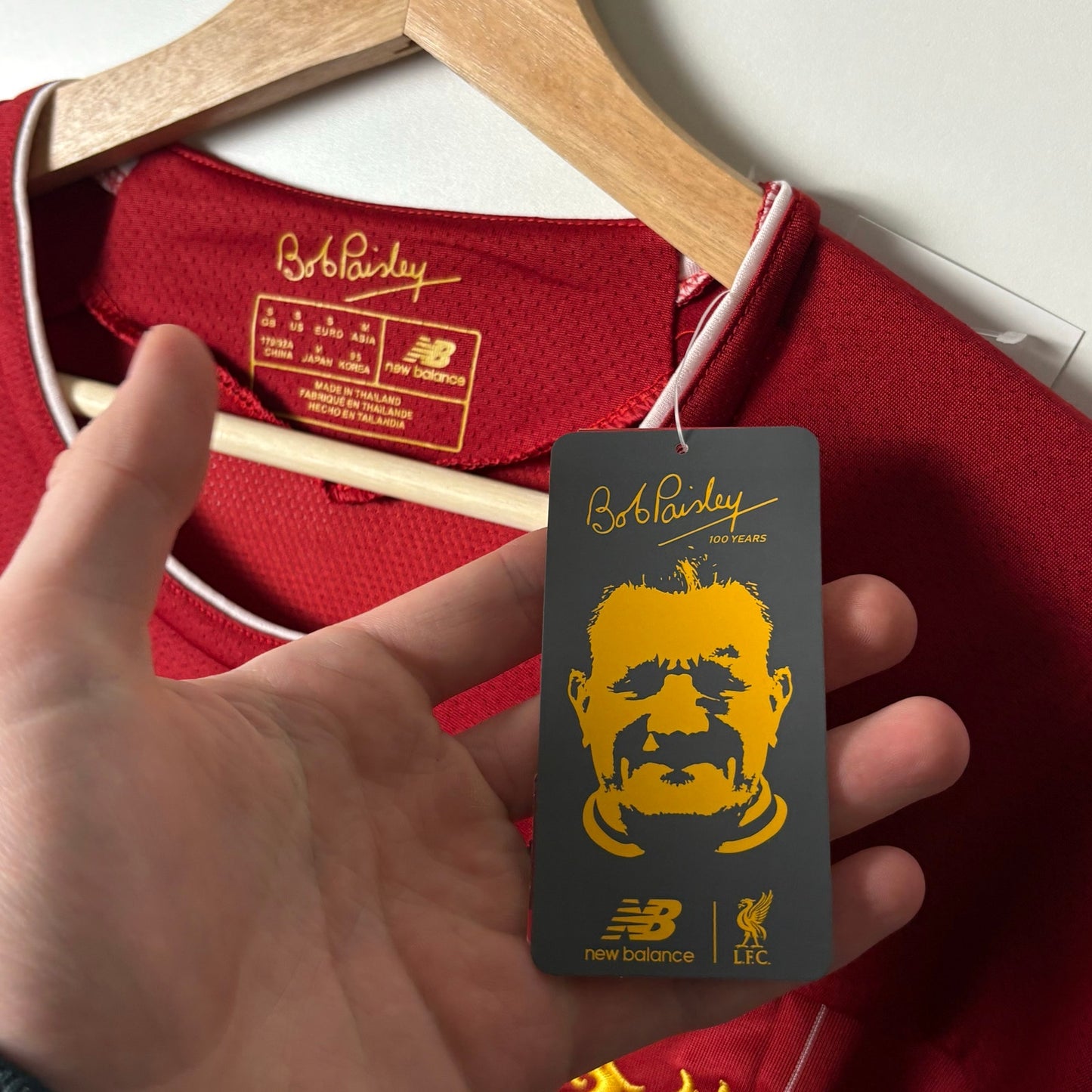 Liverpool 2019/20 soccer jersey S NWT