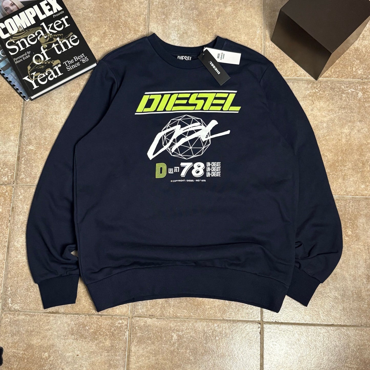 Diesel graphic crewneck L NWT