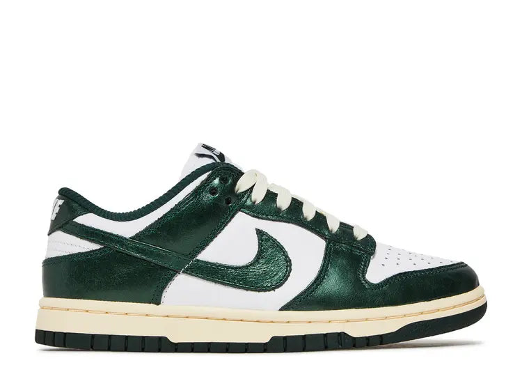 Nike Dunk Low Vintage Green Size: 9.5, 10