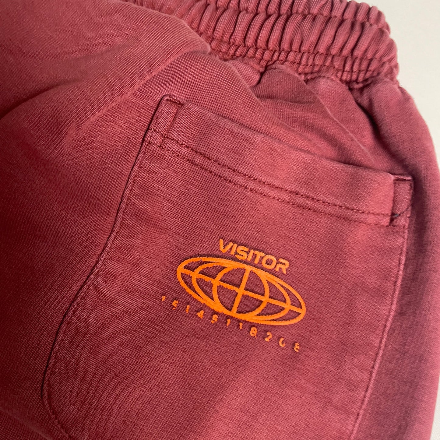 Visitor on earth printed sweatpants M