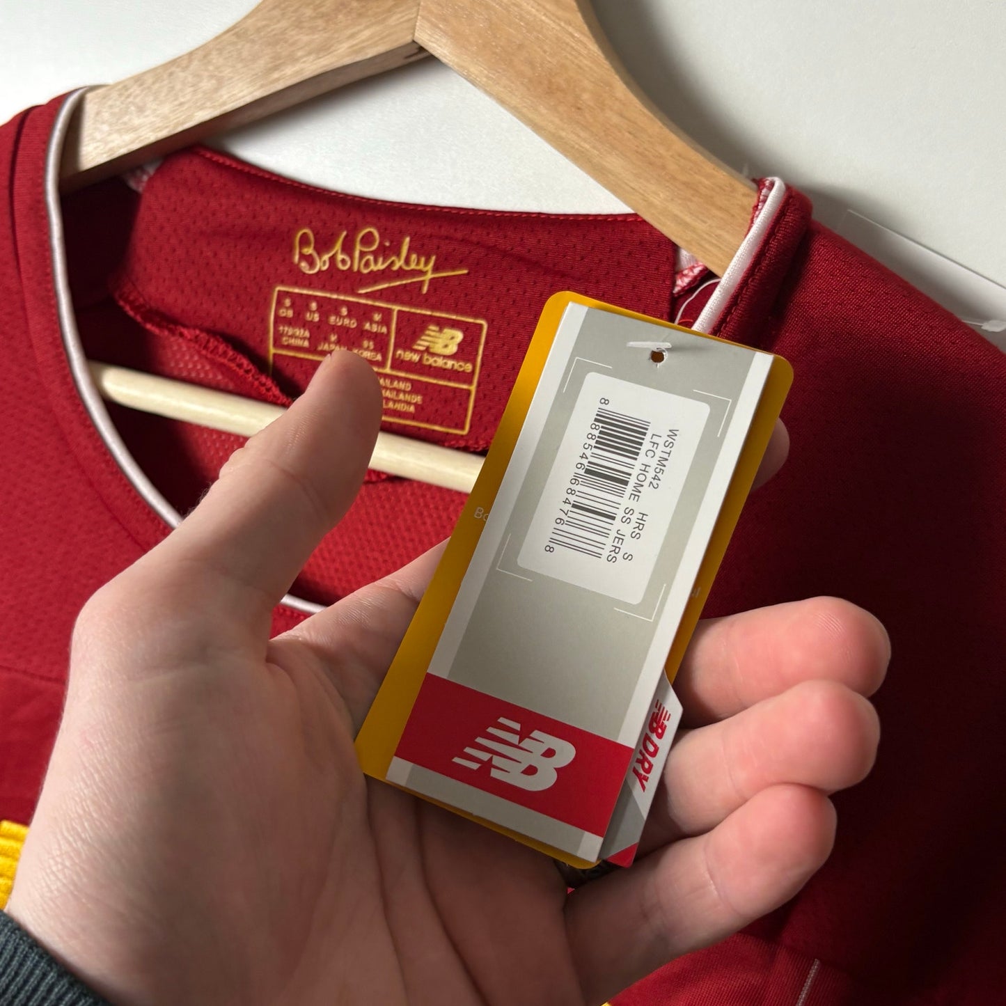 Liverpool 2019/20 soccer jersey S NWT