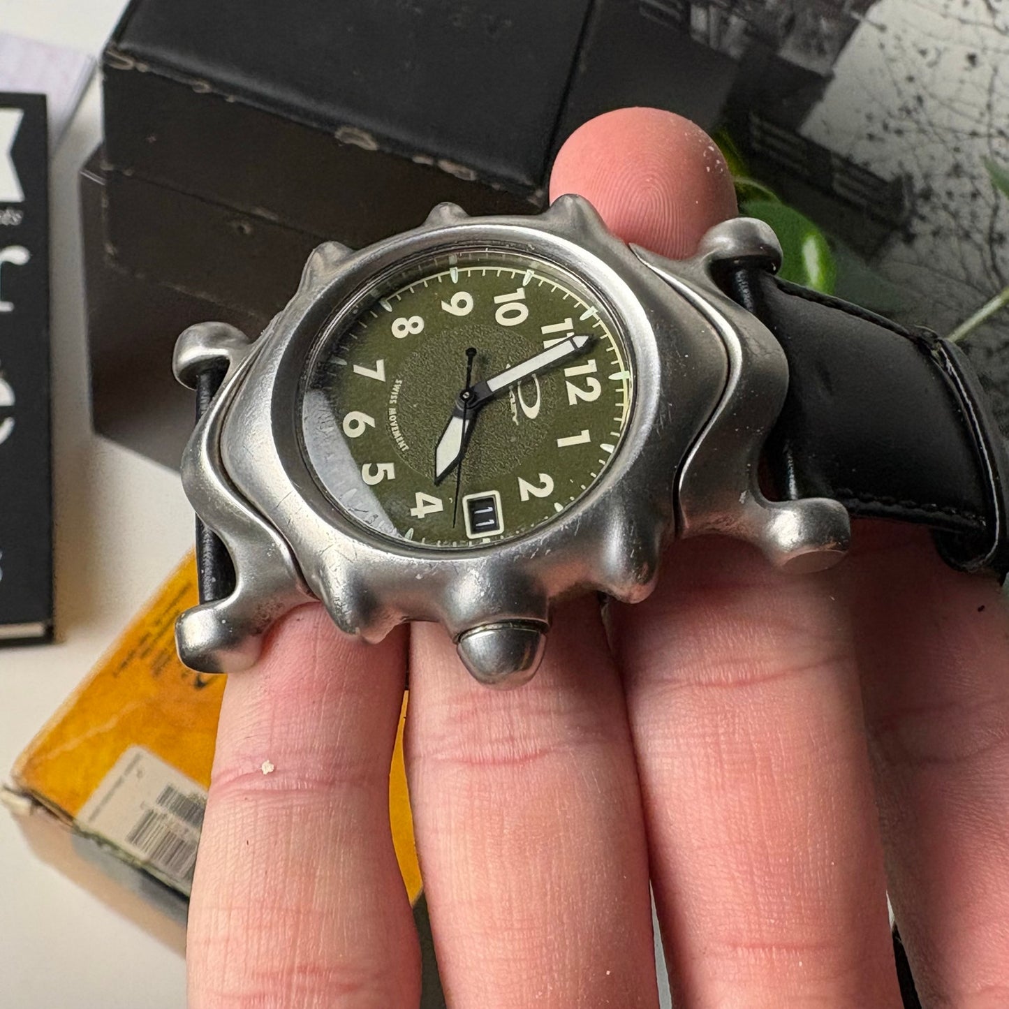 Oakley saddleblack cuff watch Men's Swiss Stainless Army Green Dial & Band