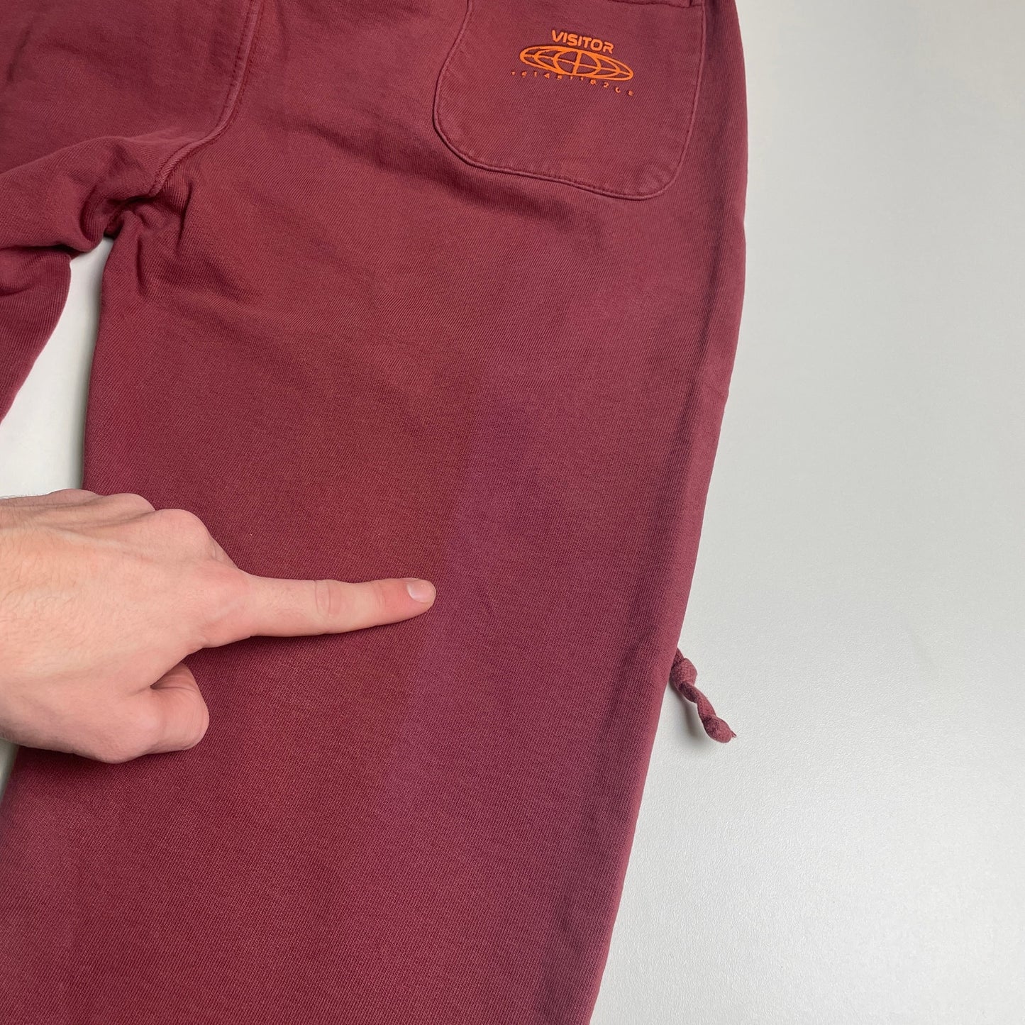 Visitor on earth printed sweatpants M