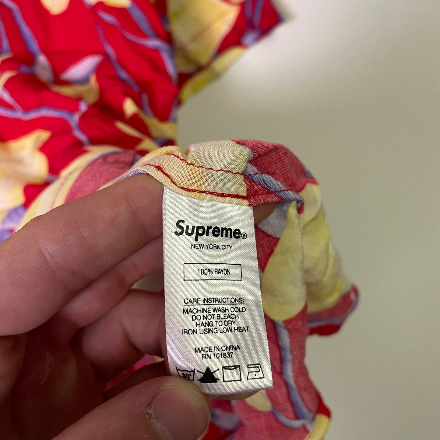 Supreme Lily Rayon Floral Hawaiian Shirt Men L