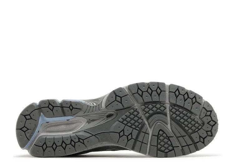 New Balance 860v2 Milky Way Size: 9.5, 10, 11