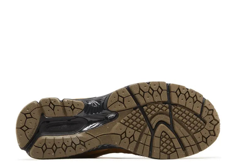 New Balance 2002R Tobacco Size: 9, 9.5, 10, 10.5