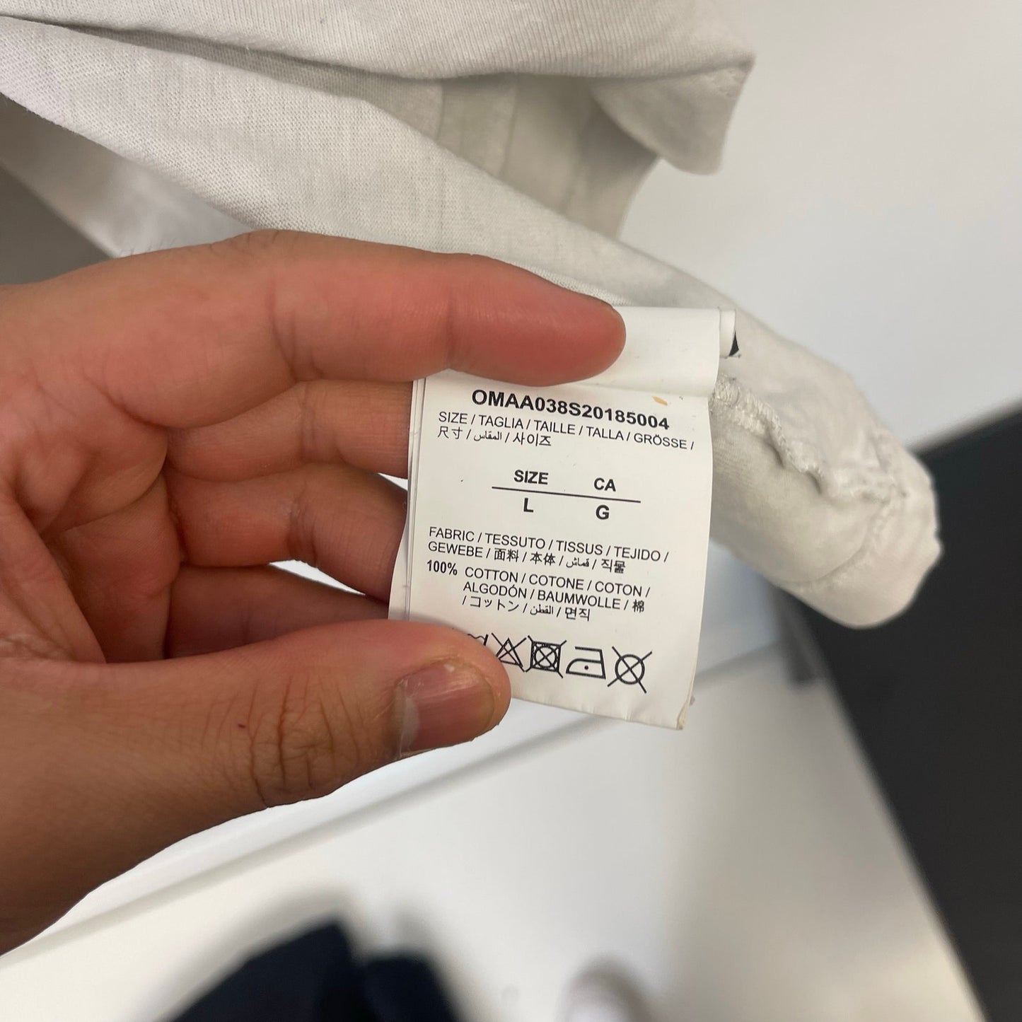 Off-White shirt Authentic White Caravaggio Arrow shirt L