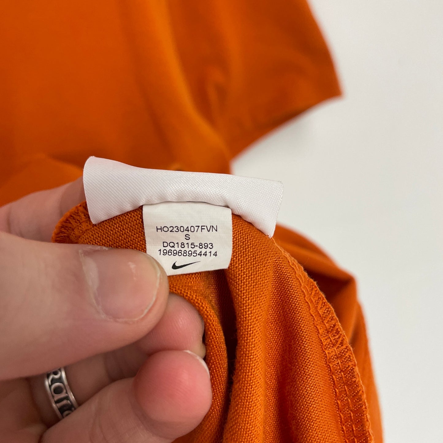 Nike ACG center logo tee shirt S