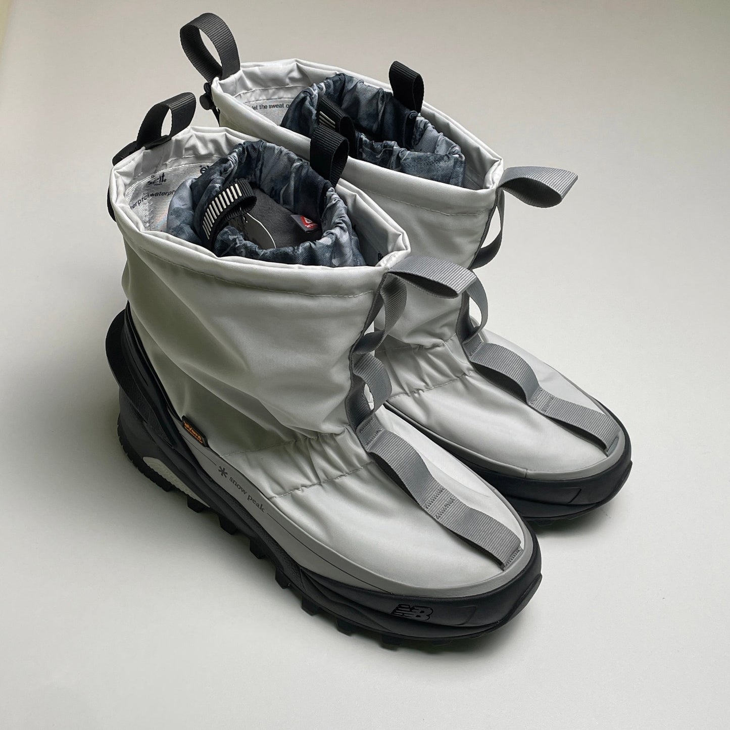 Newbalance Tokyo design studio snowpeak 8.5 DS