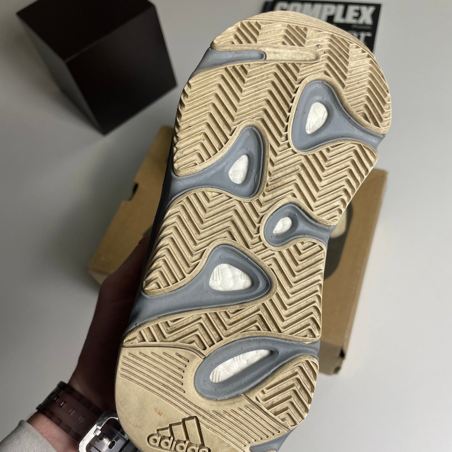 adidas Yeezy Boost 700 Inertia shoe size 4