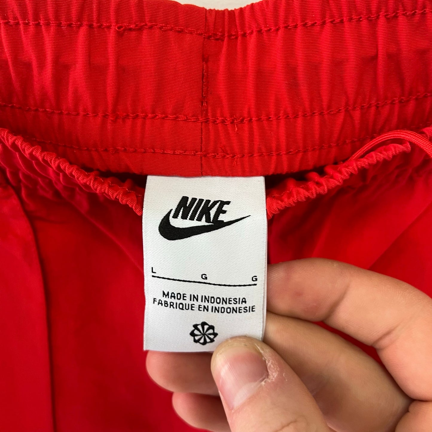 NWT Nike Baggy Trackpants L