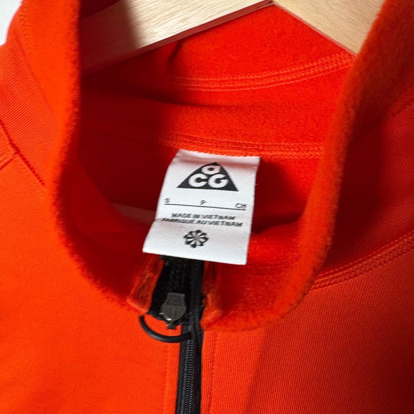 Nike ACG polartec fleece sweater S/M NWT