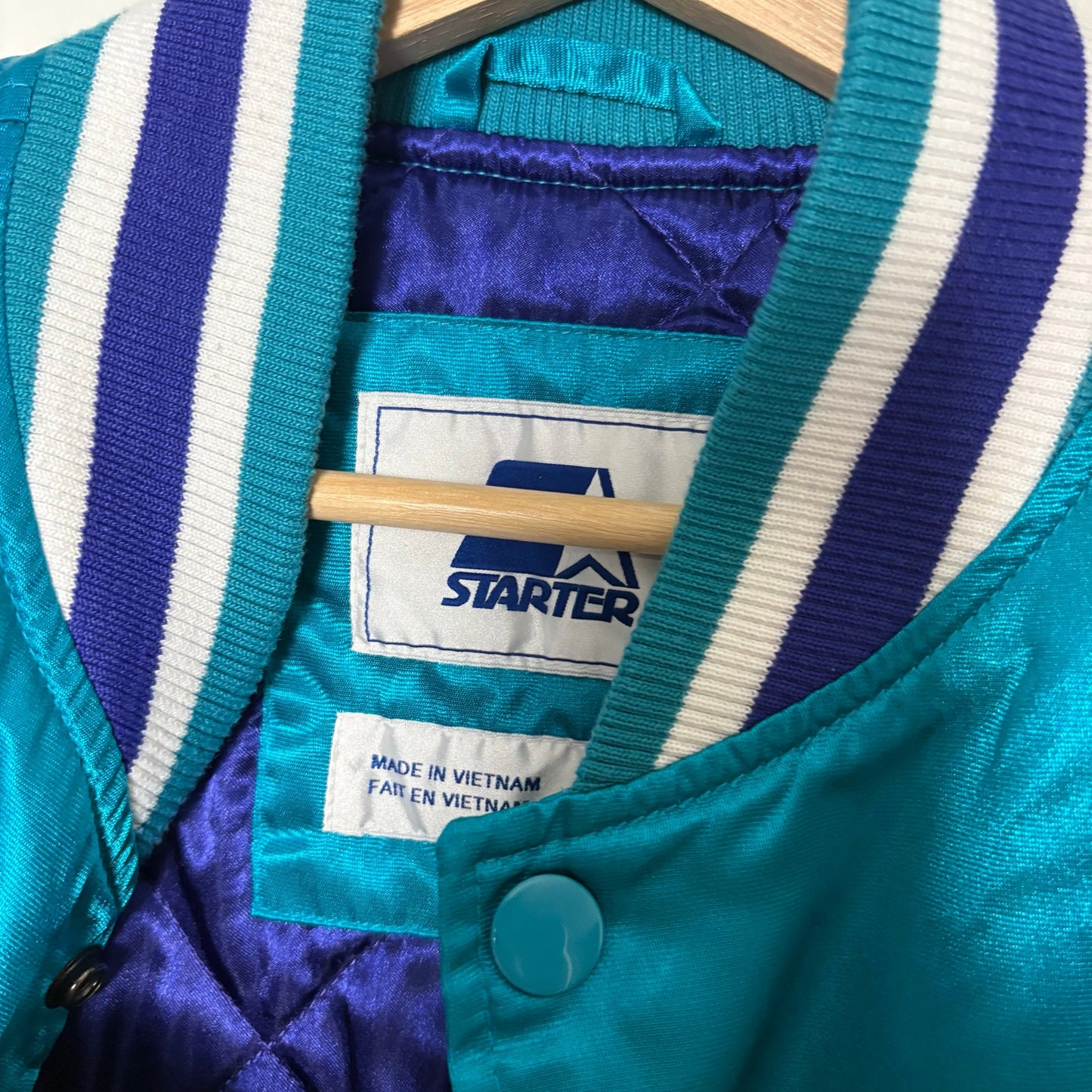 Vintage Charlotte Hornets satin lined bomber jacket L