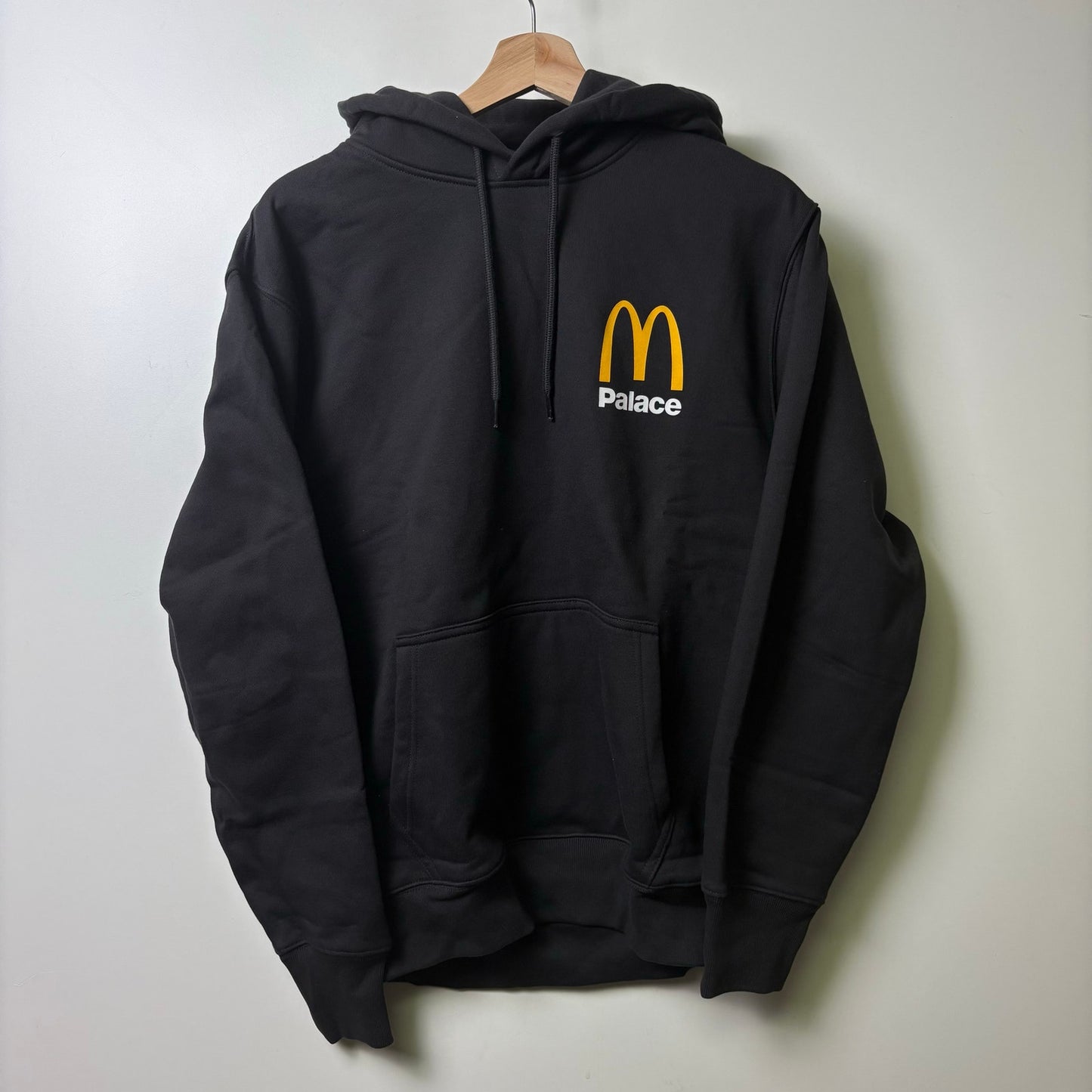 Palace x McDonald's Logo Hoodie Black M NEW