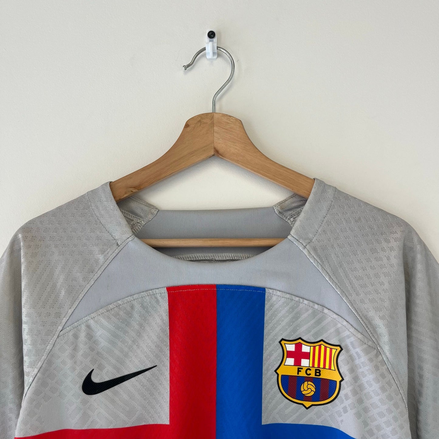 Nike Barcelona #8 Pedri Jersey L