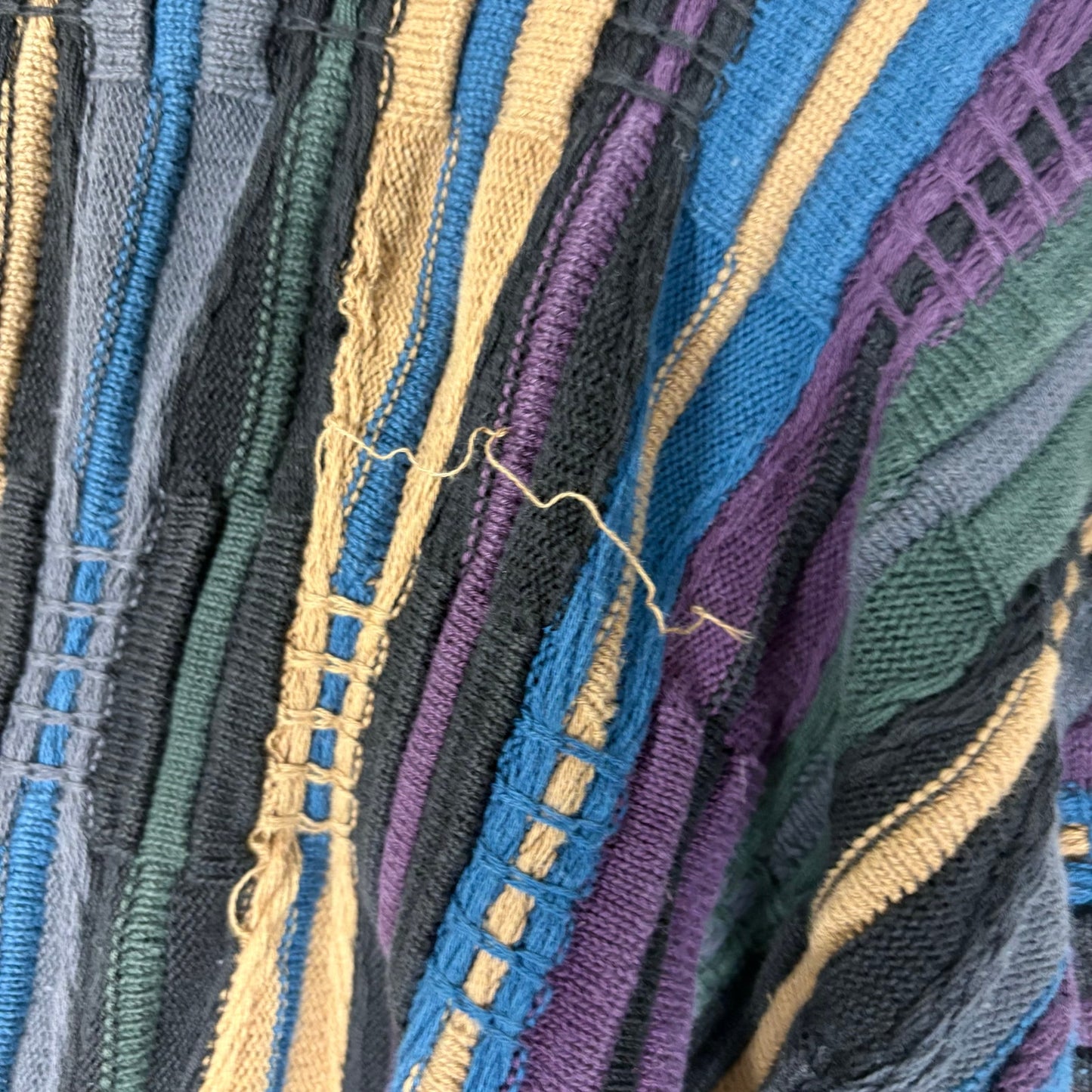 Vintage Akira 3d knit coogi style knit sweater M