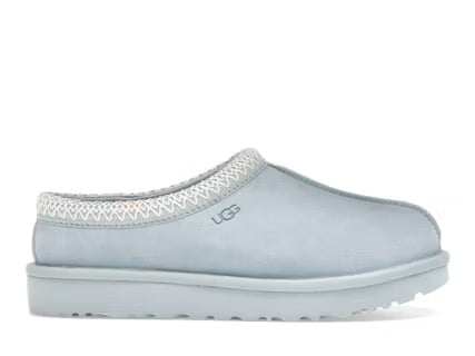 Ugg Sea Foam Size: 8w