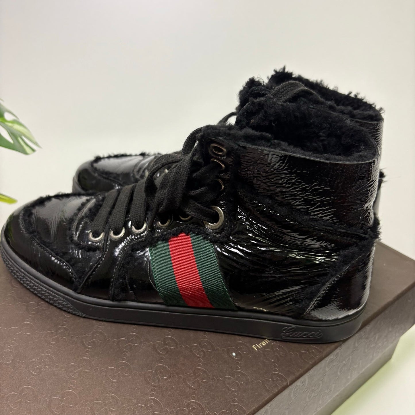 Gucci leather black hi top fuzzy sneakers 6w