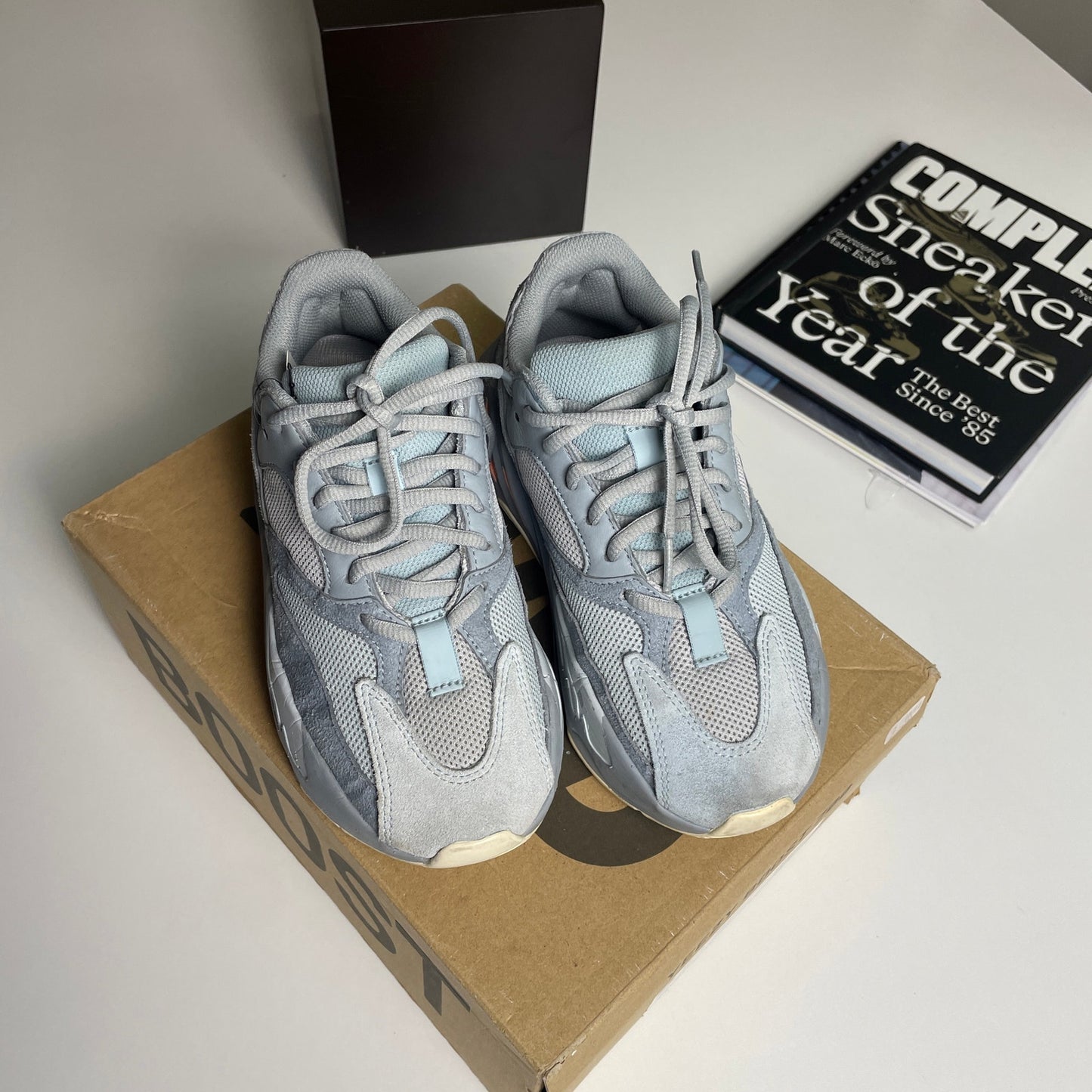 adidas Yeezy Boost 700 Inertia shoe size 4