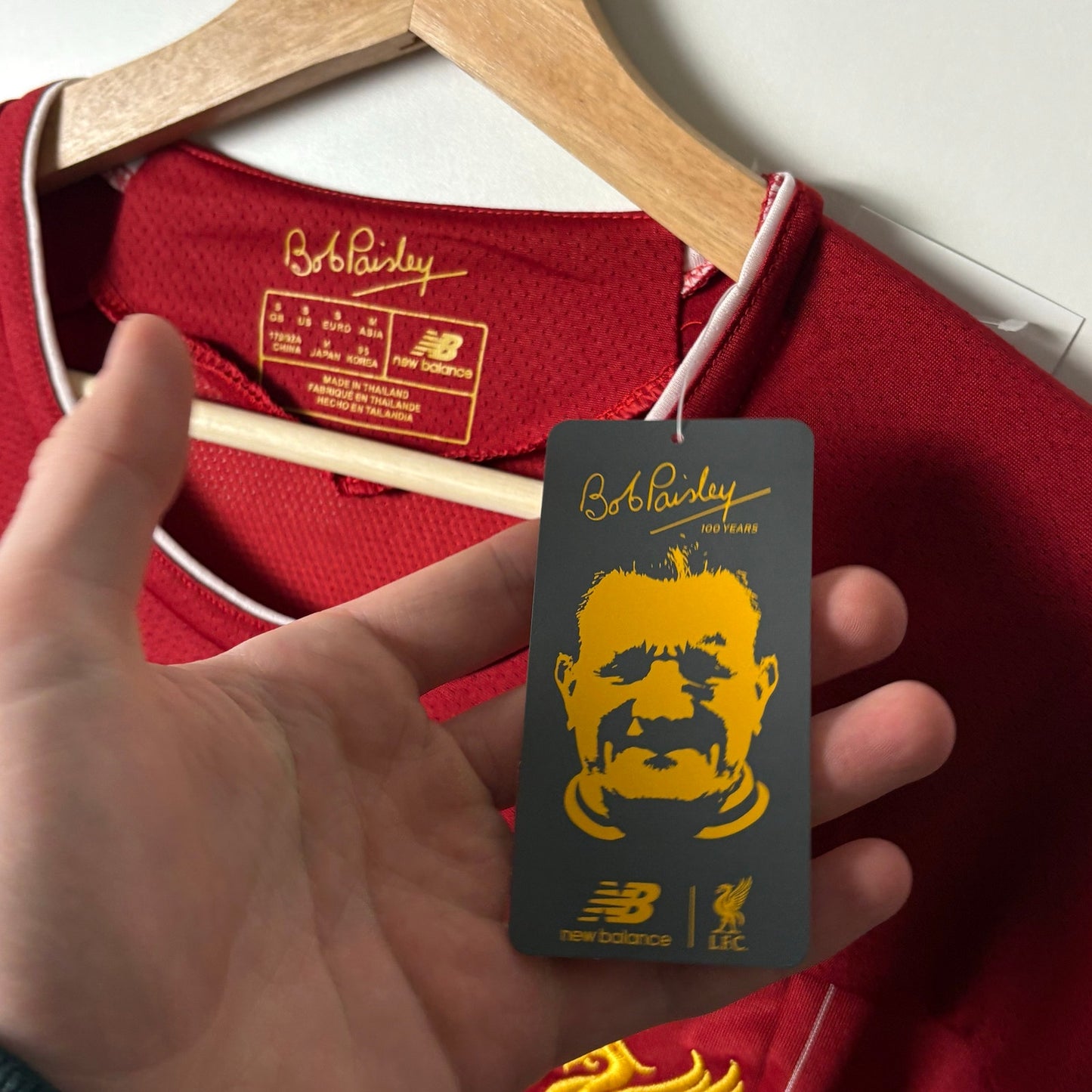 Liverpool 2019/20 soccer jersey S NWT