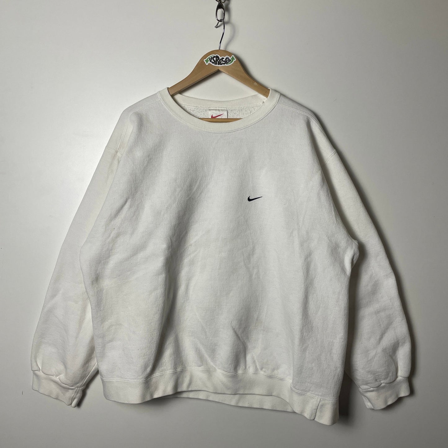 Nike vintage red tag swoosh white crewneck size XL
