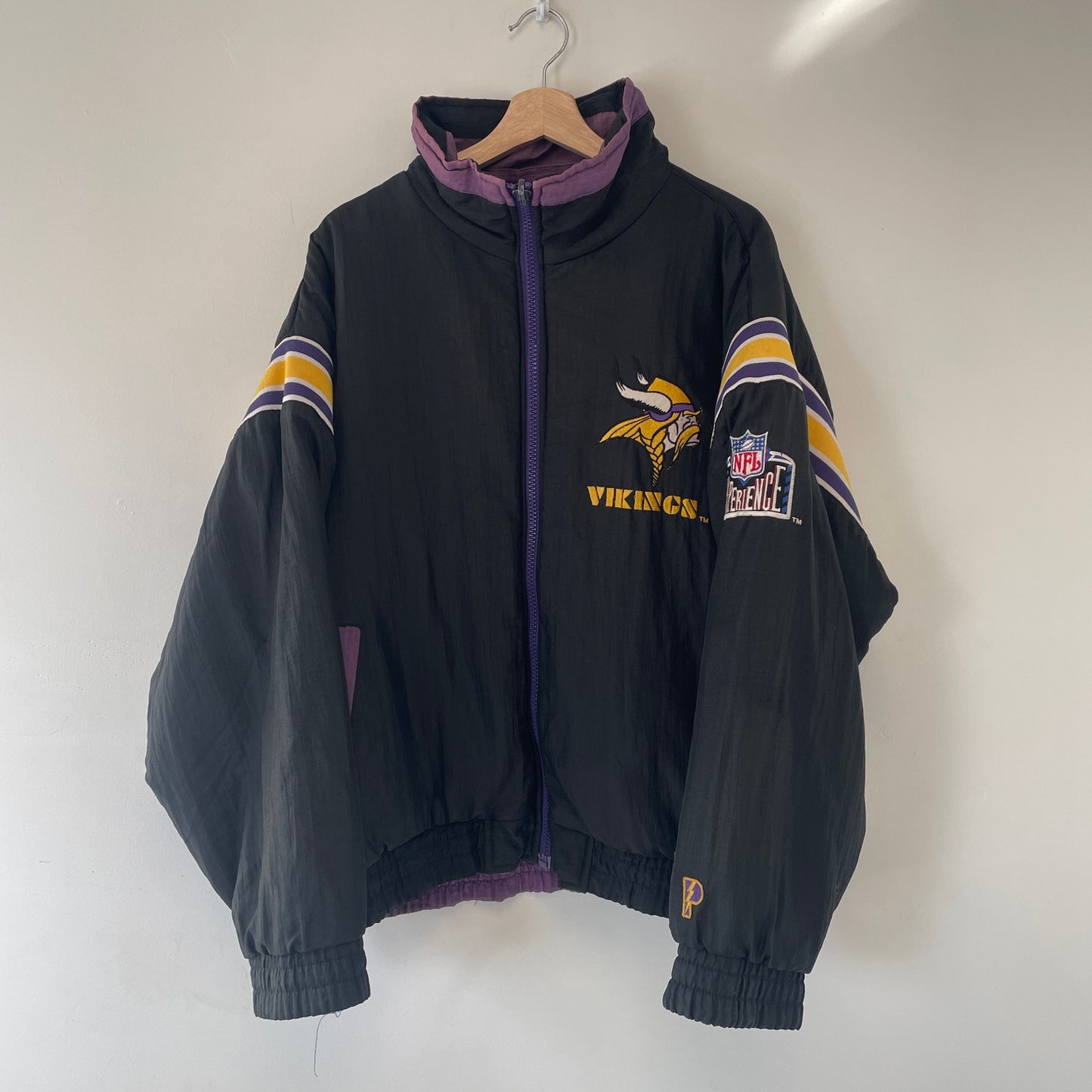 Vintage Minnesota Vikings NFL jacket L/XL