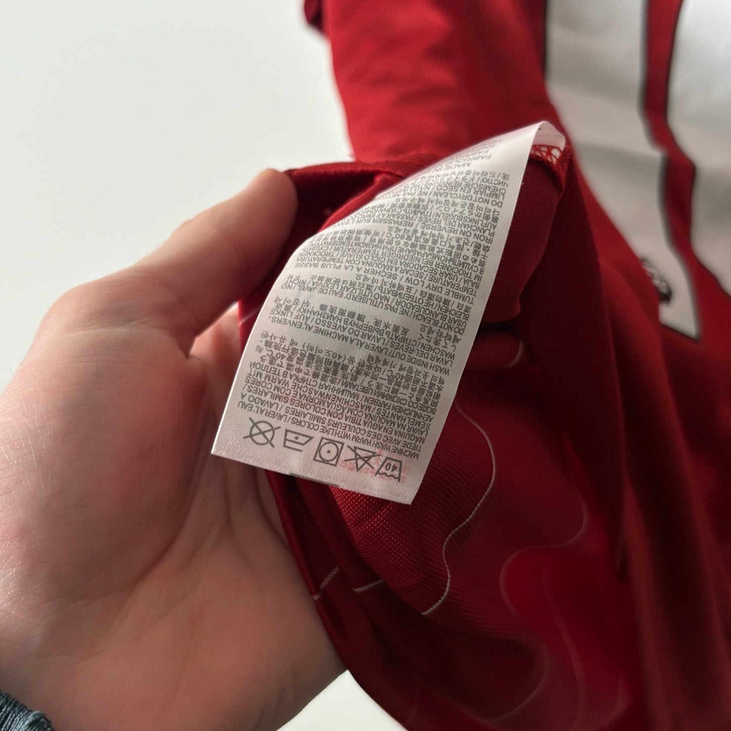 Liverpool 2019/20 soccer jersey S NWT