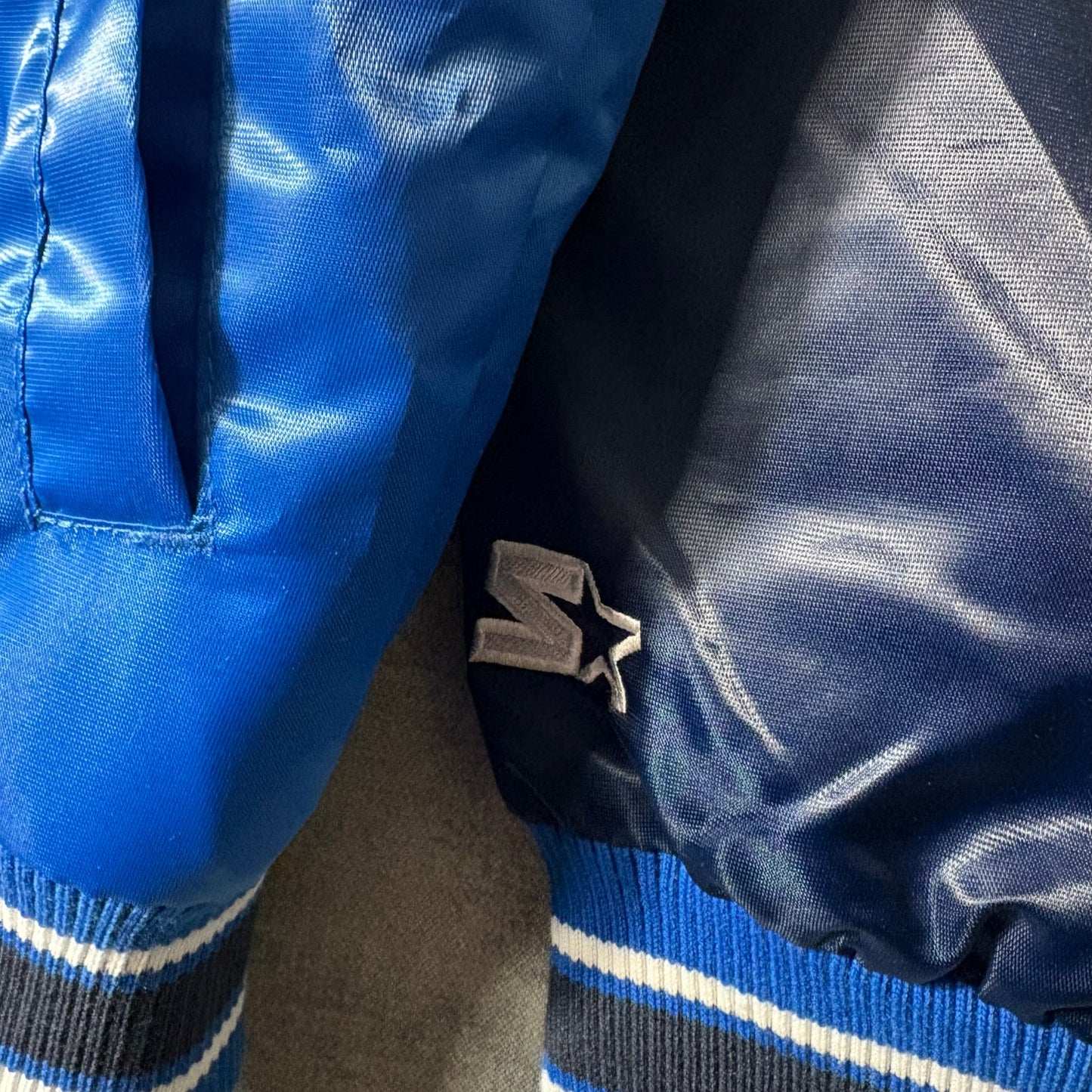 Toronto blue jays royal satin starter bomber jacket S