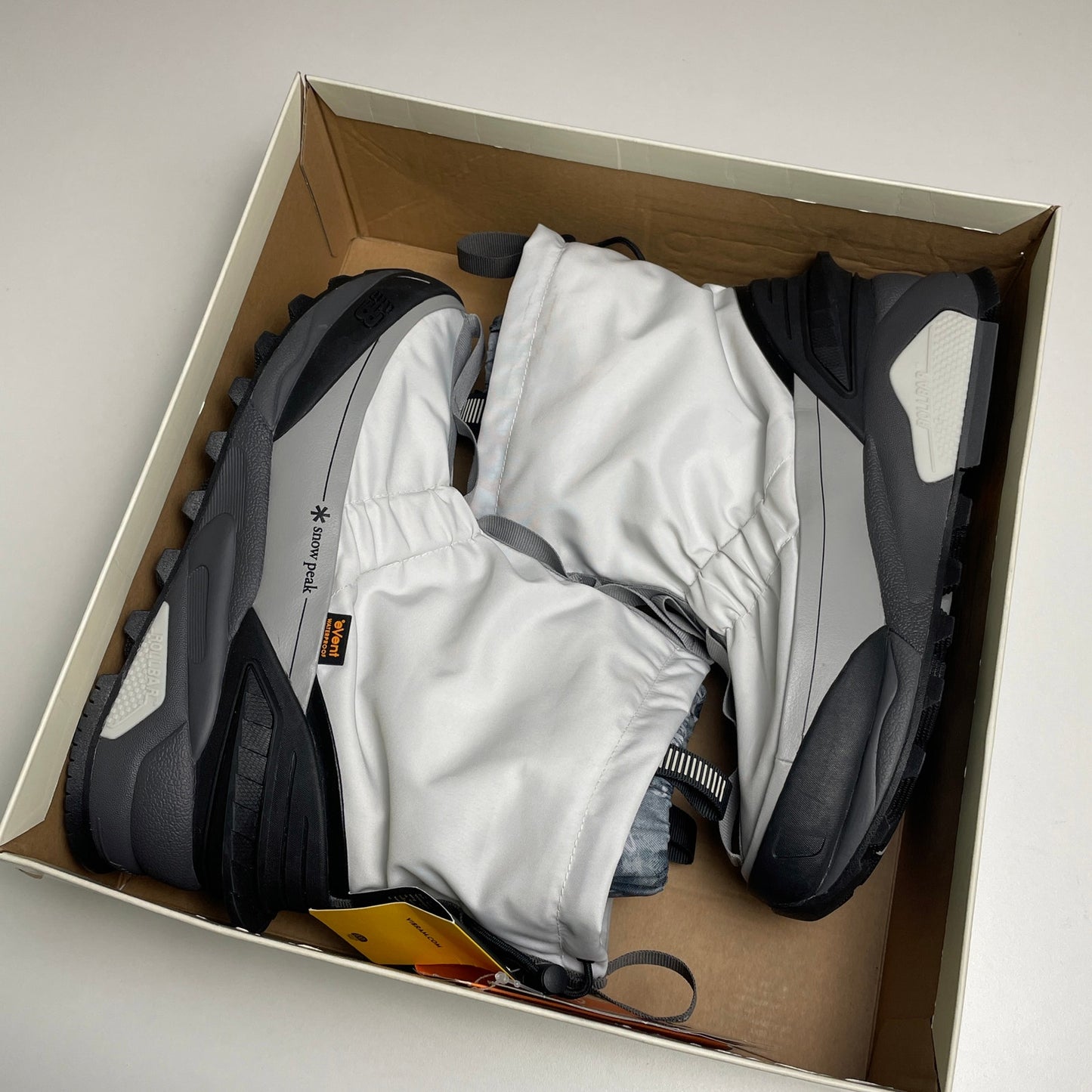Newbalance Tokyo design studio snowpeak 8.5 DS