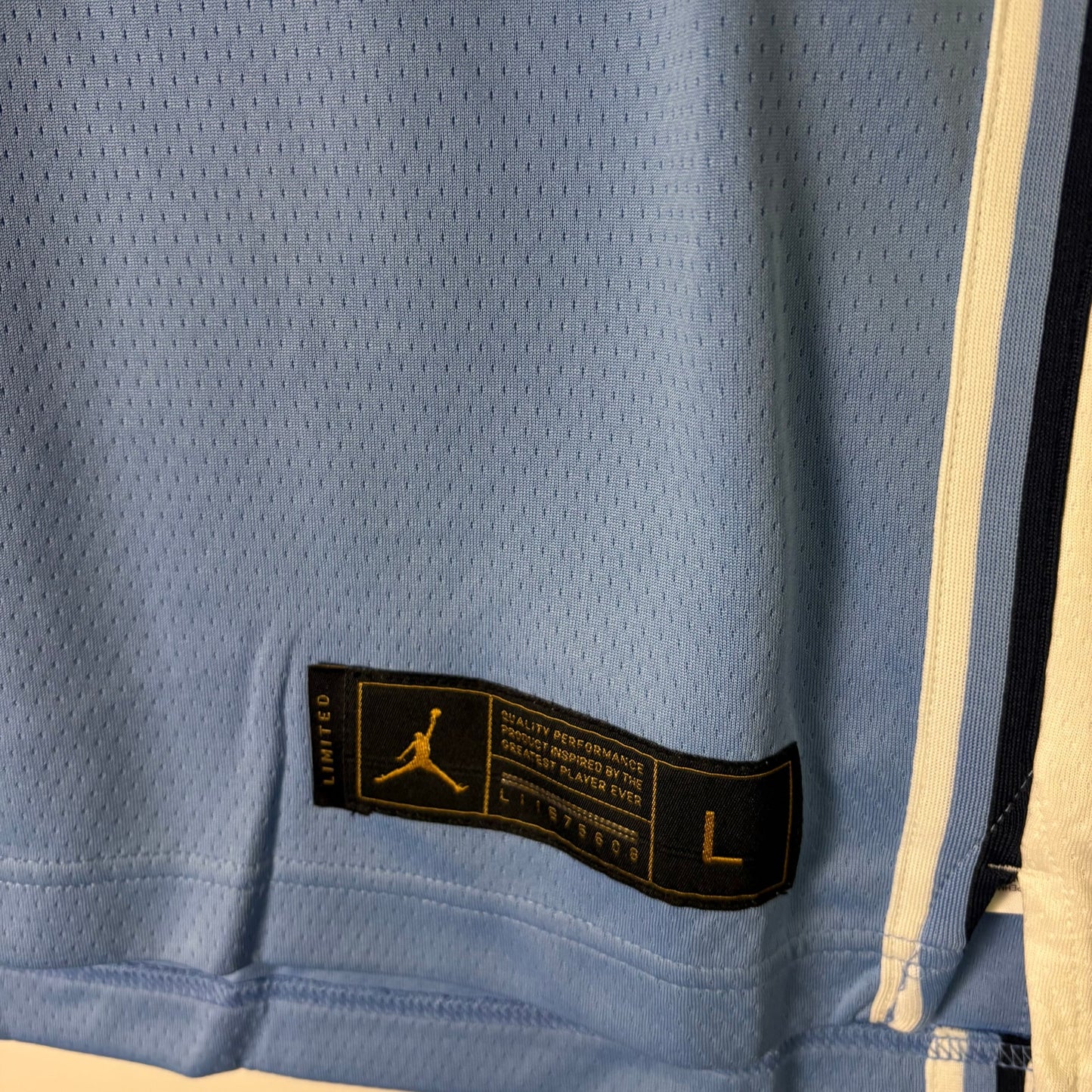 Nike UNC North Carolina Michael Jordan #23 Jersey L