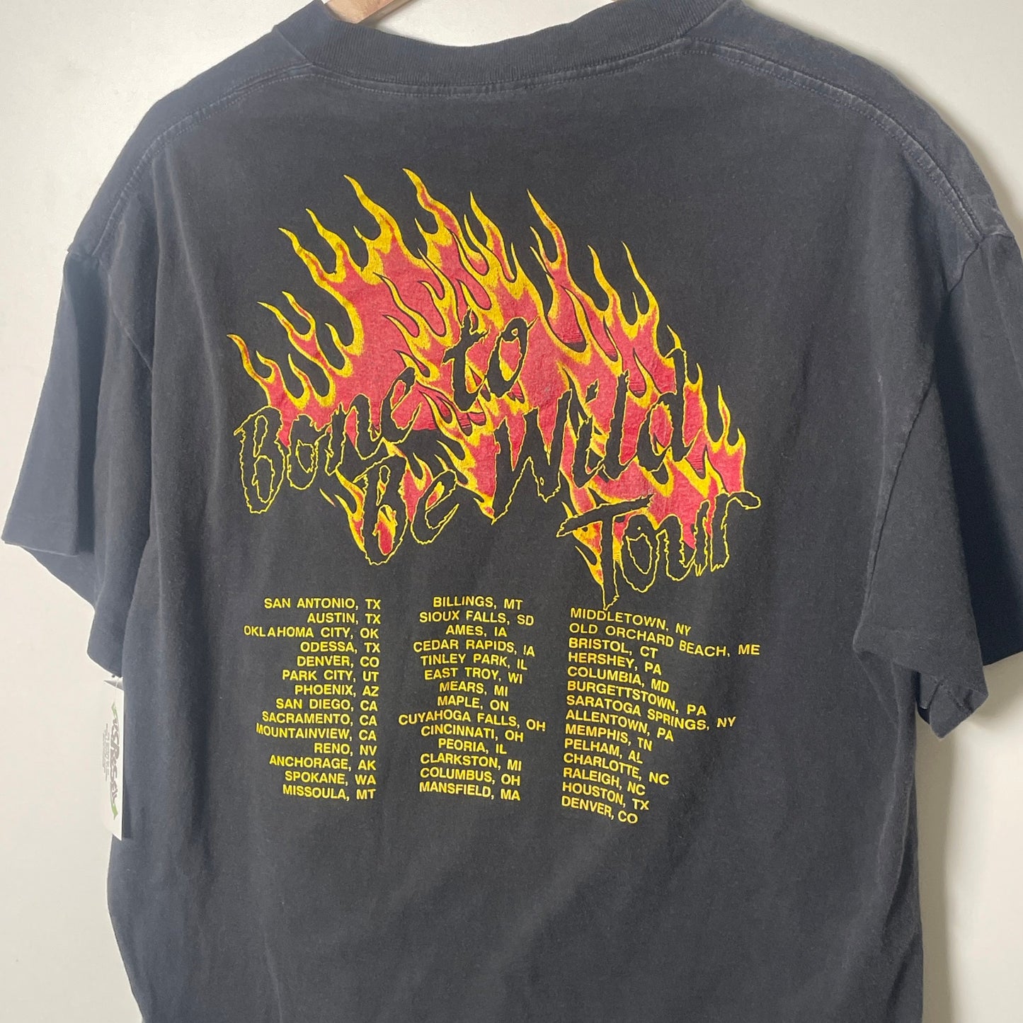 Vintage Great White "Mista Bone" bone to be wild tour tee XL