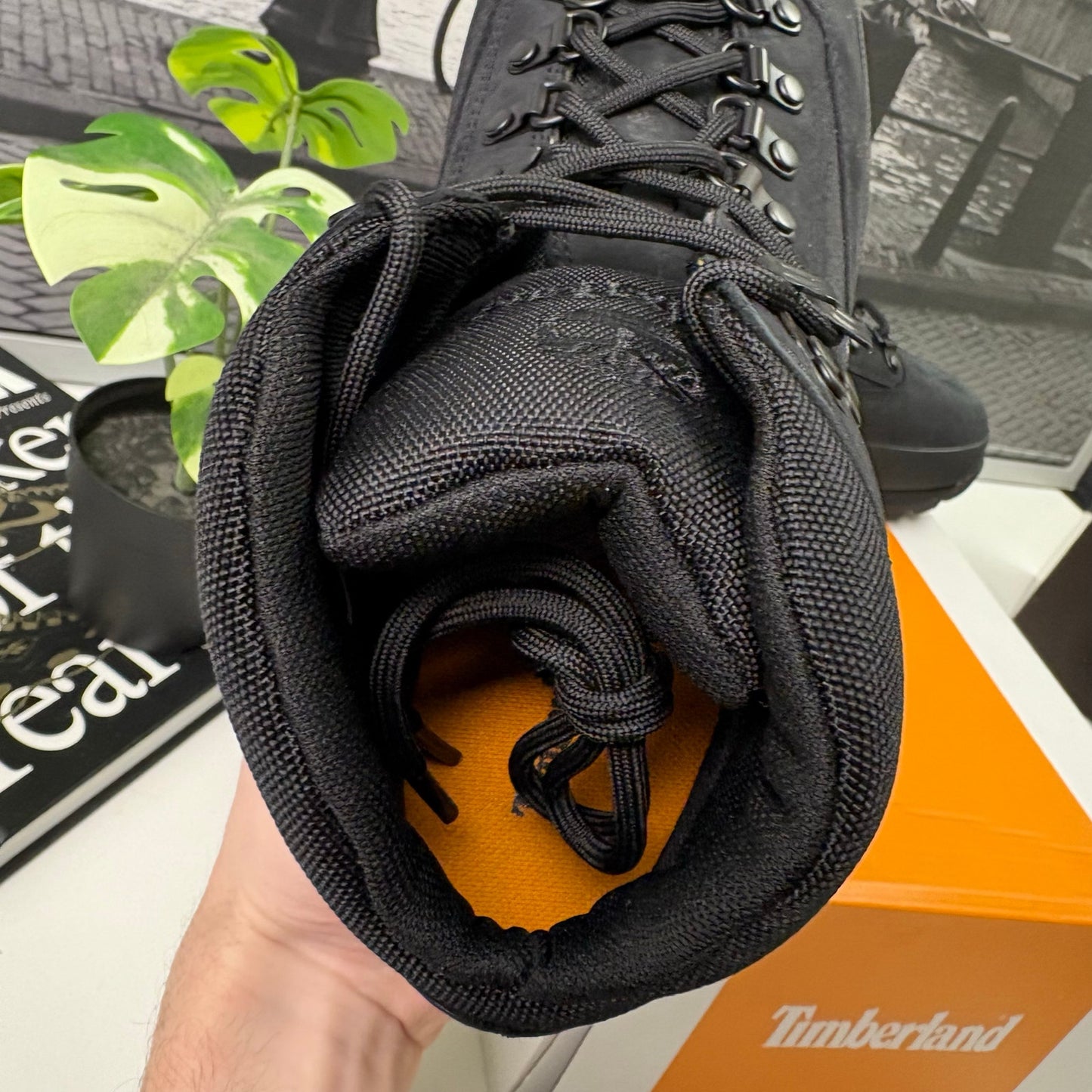 Timberland euro Hiker black size 9-12