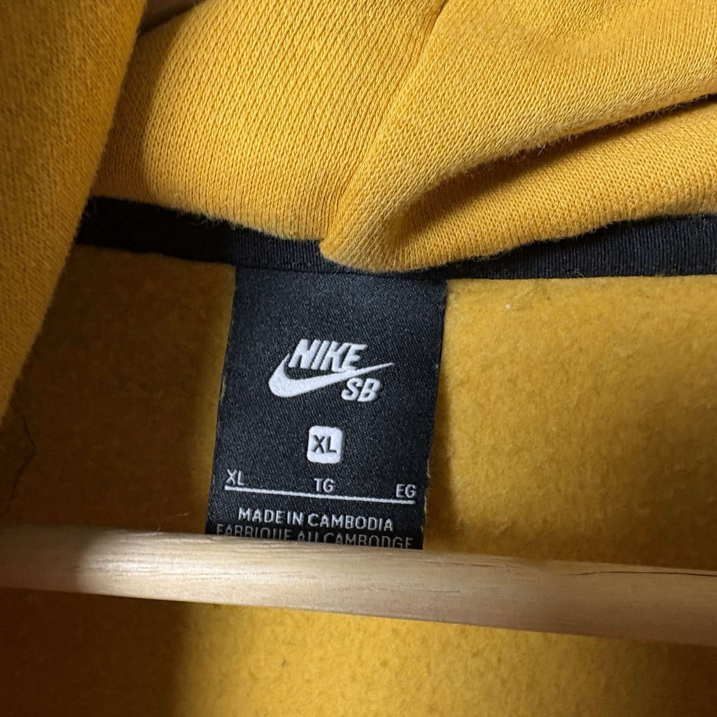 Nike SB x The Killing Floor yellow hoodie XL