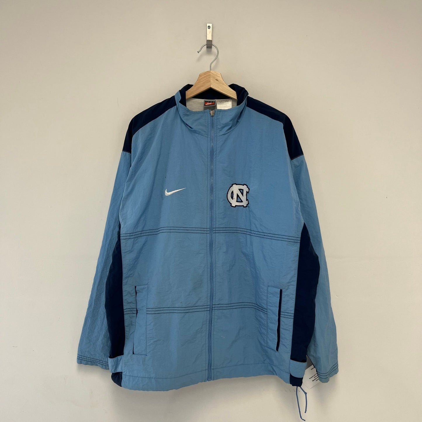 Vintage 90s Nike UNC Windbreaker Jacket M