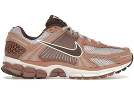 Nike Air Zoom Vomero 5 Dusted Clay Size: 12