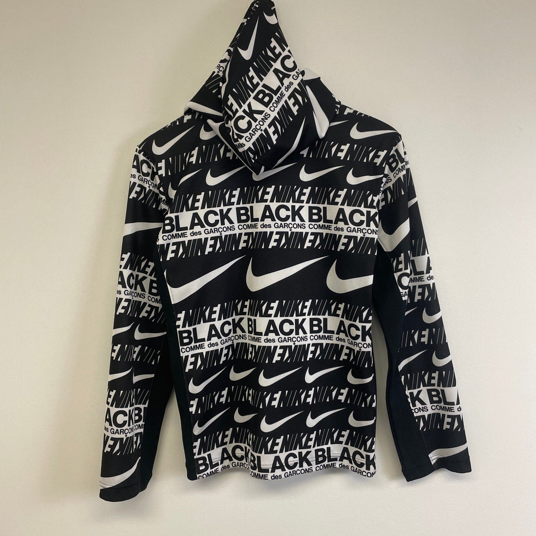 How to Spot Authentic Vintage Nike: From 90s Swooshes to Center-Swoosh Hoodies