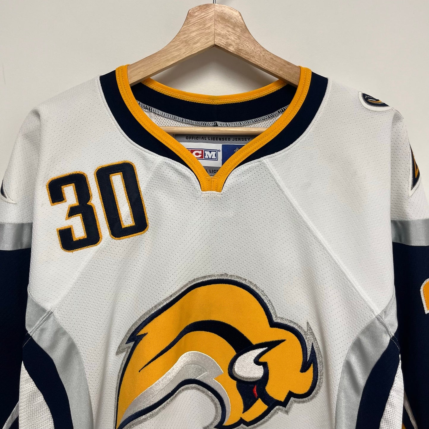 Vintage Buffalo Sabres Miller #30 Jersey M