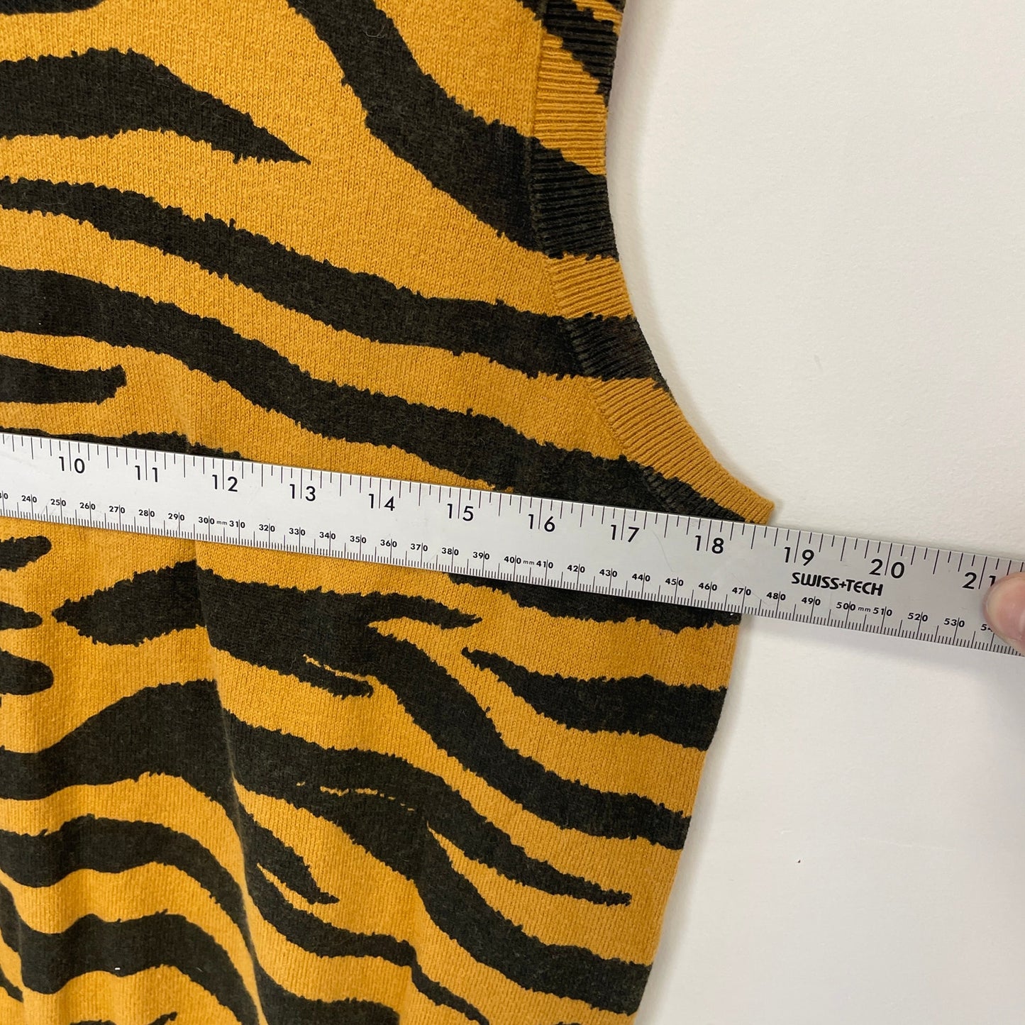 Stussy Tiger Printed Sweater Vest striped Mustard S