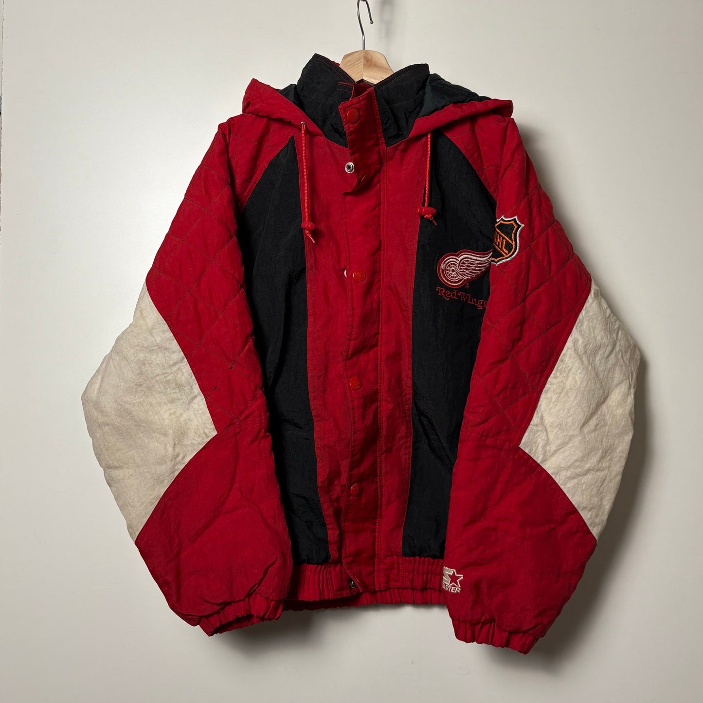Vintage Detroit Red Wings apex one red starter puffer jacket