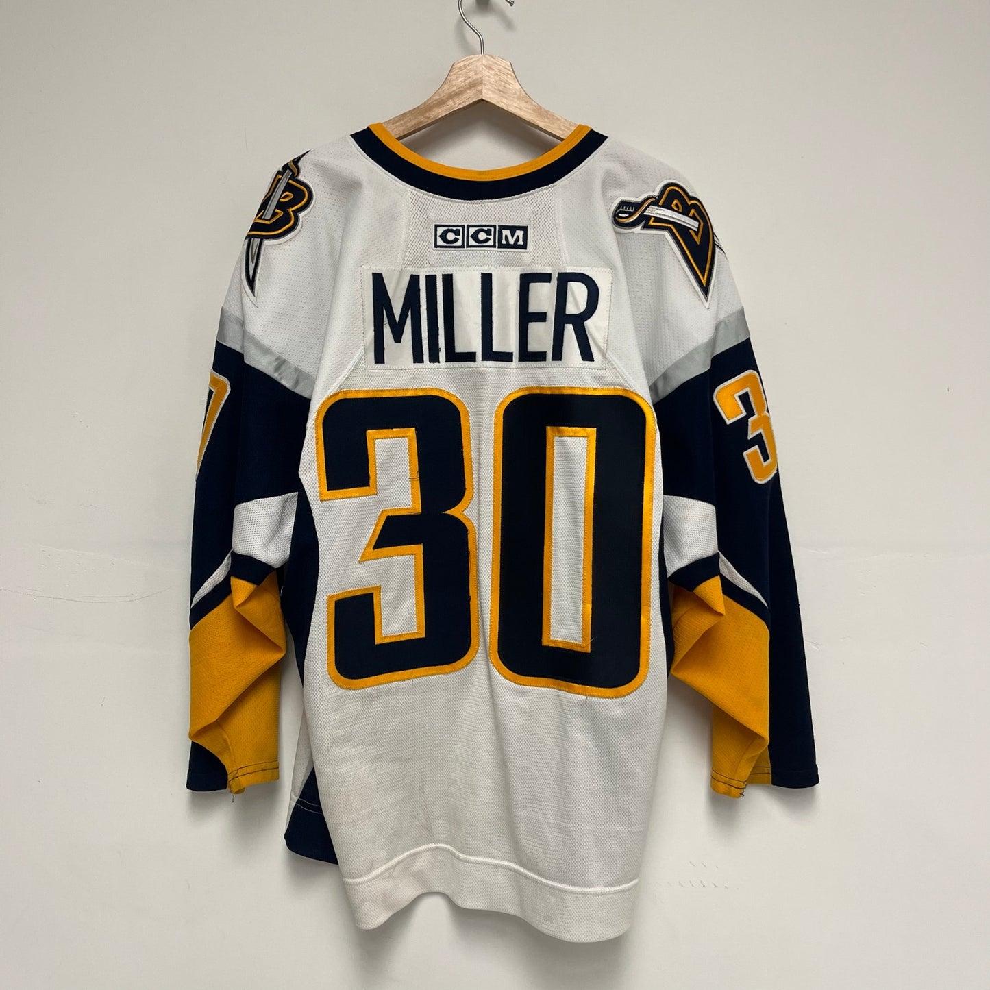 Vintage Buffalo Sabres Miller #30 Jersey M
