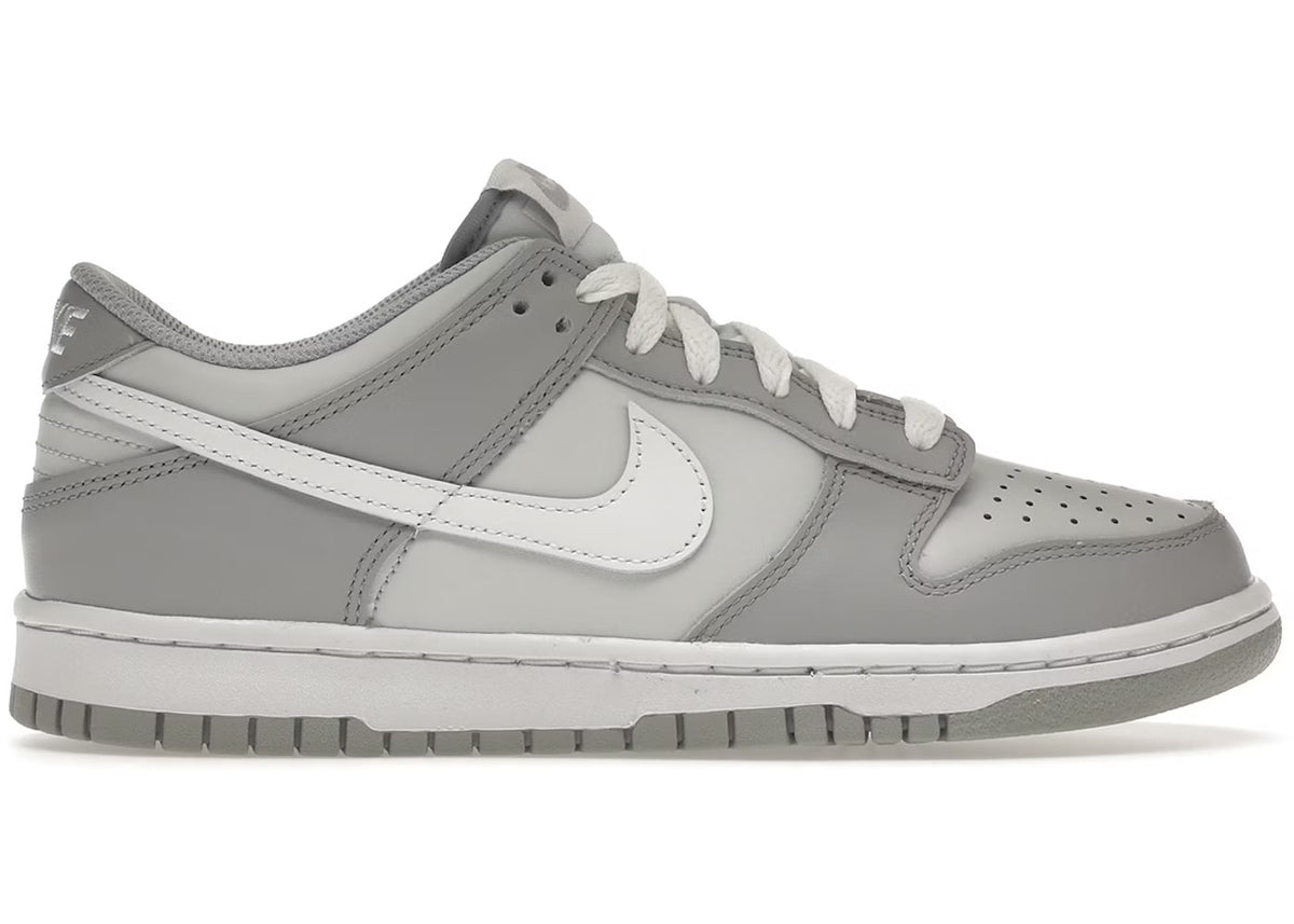Nike Dunk Low Two Toned Grey Size: 6.5Y