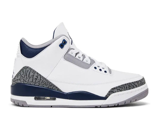 Jordan 3 Midnight Navy Size: 8.5, 9, 10