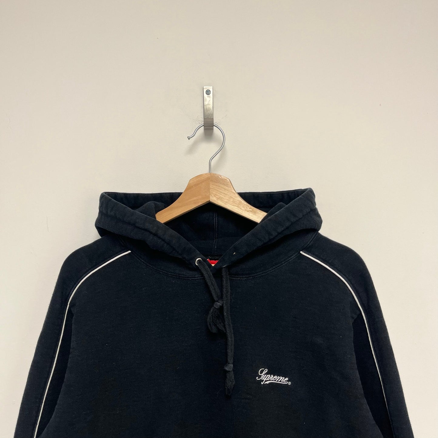 Supreme Black Piping Hoodie M