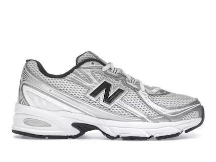 New Balance 740 White/Silver Size: 8
