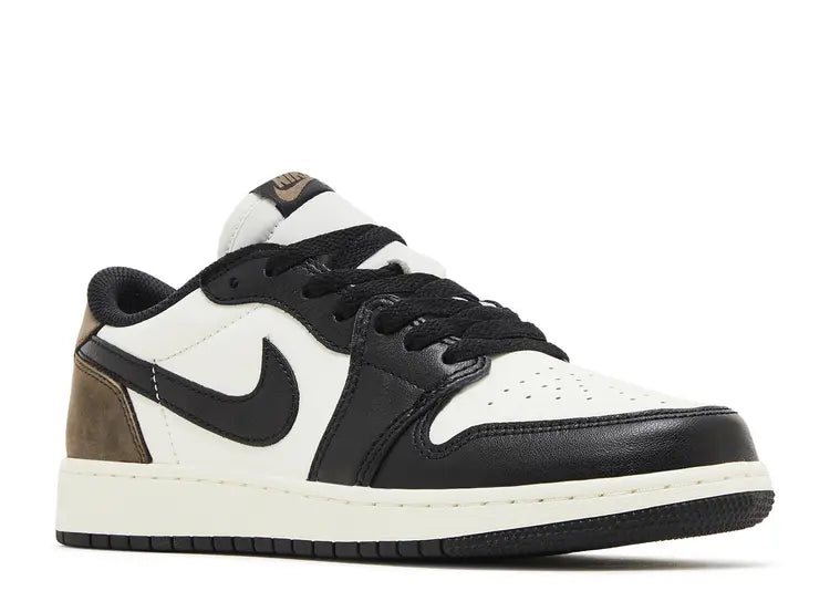 Jordan 1 OG Low Mocha Size: 4M/5.5W, 5M/6.5W, 6M/7.5W, 6.5M/8W, 7M/8.5W