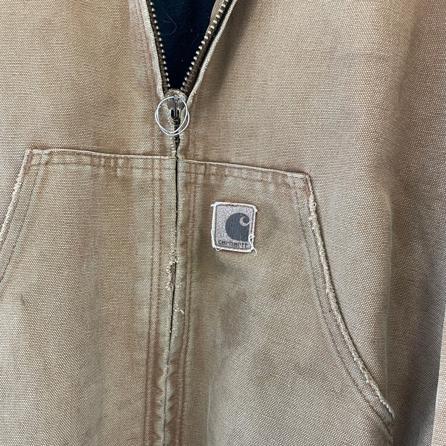 Carhartt hooded jacket j130 M