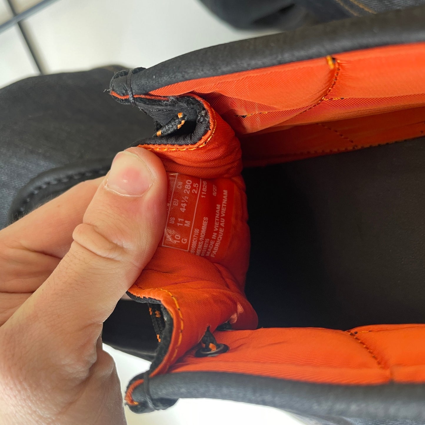 Clarks wallabee black quilted high top 11 US DS