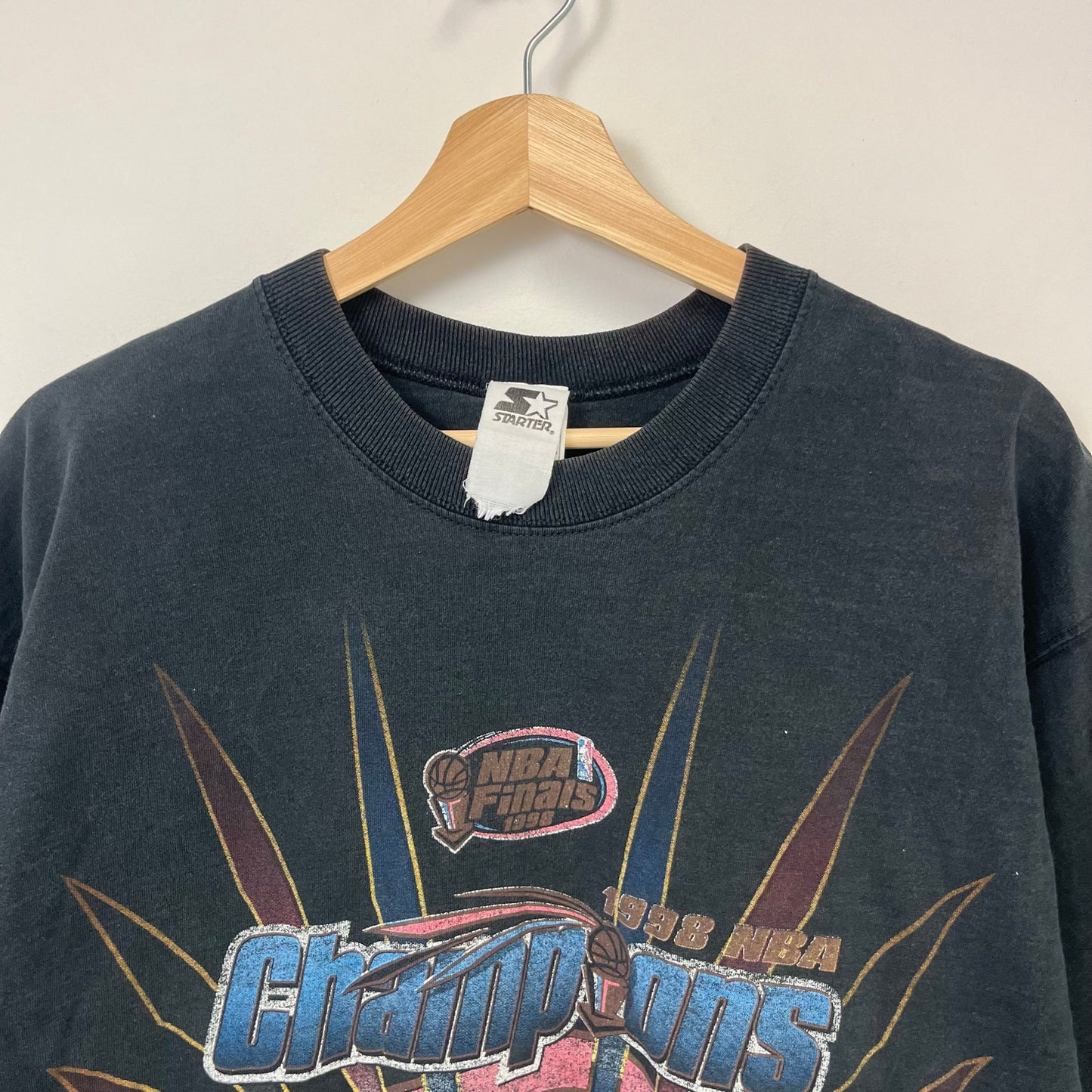 Vintage 1998 Chicago Bulls Starter Shirt XL