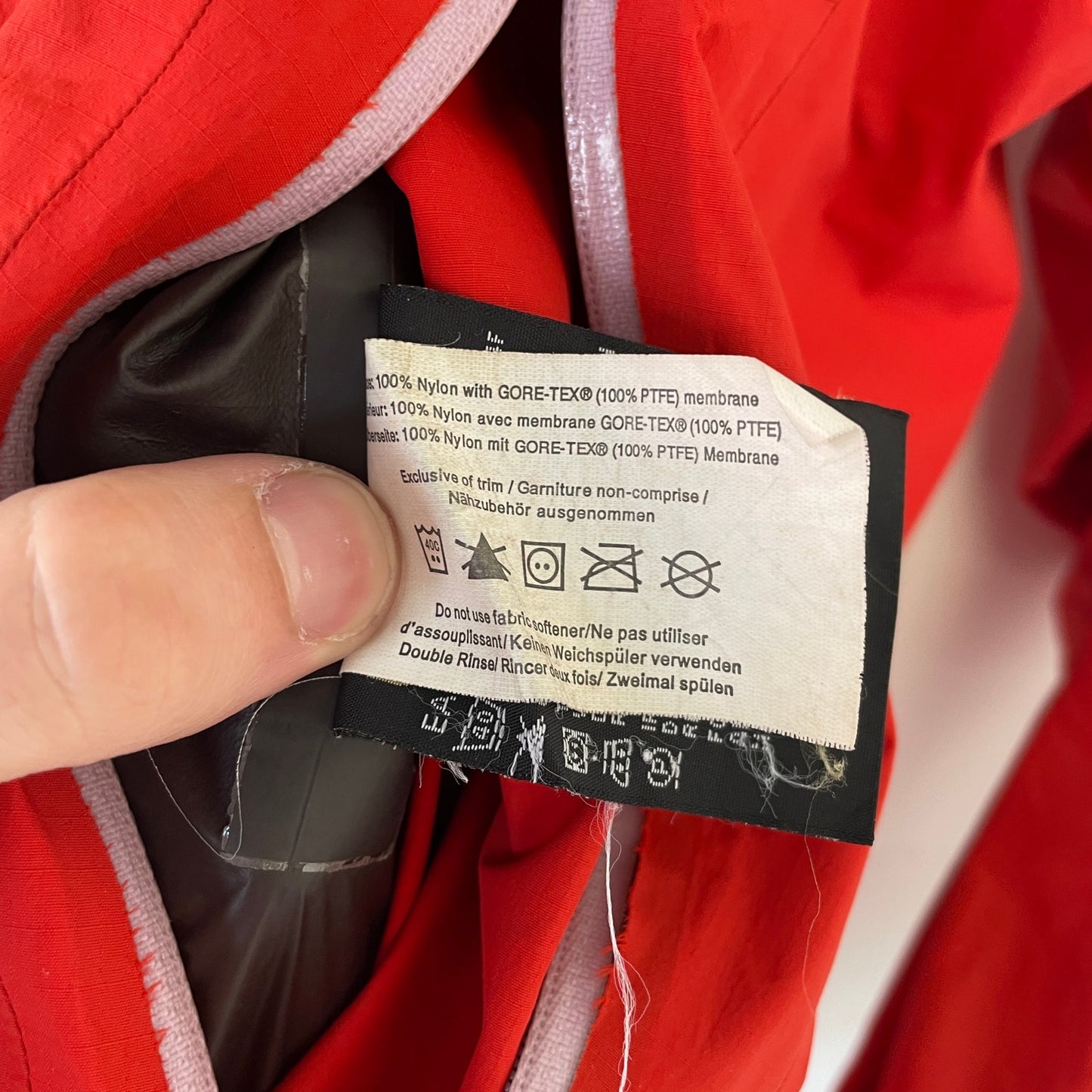 Arc’teryx Gore-Tex shell jacket womens M